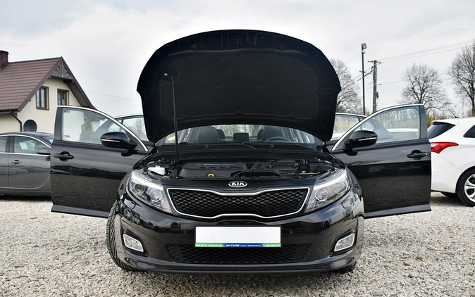 Kia Optima cena 48900 przebieg: 200000, rok produkcji 2014 z Krośniewice małe 667